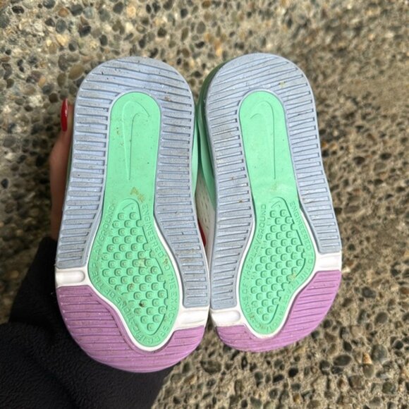Nike Air Max 270 kids size 5C - Picture 9 of 9